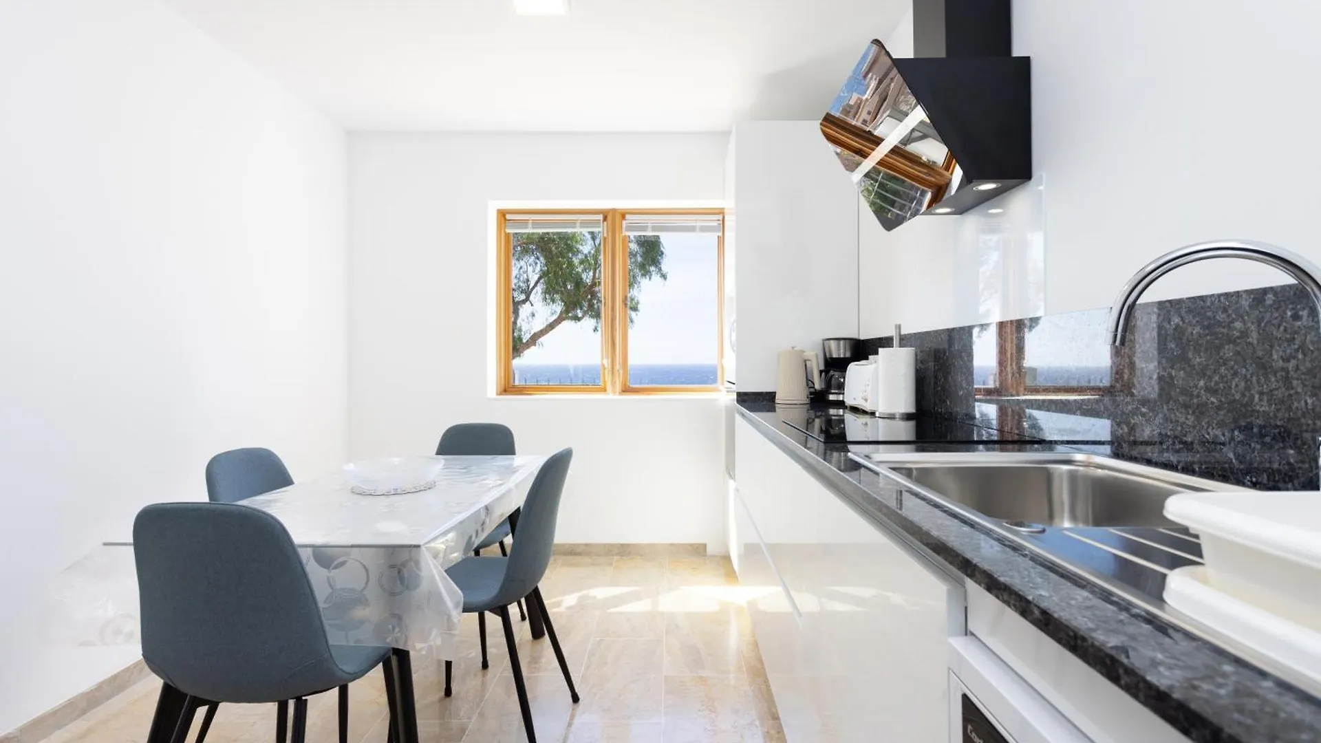 Casa Malo Garden And Sea View Townhouse Villa La Jaca Semesterbostad
