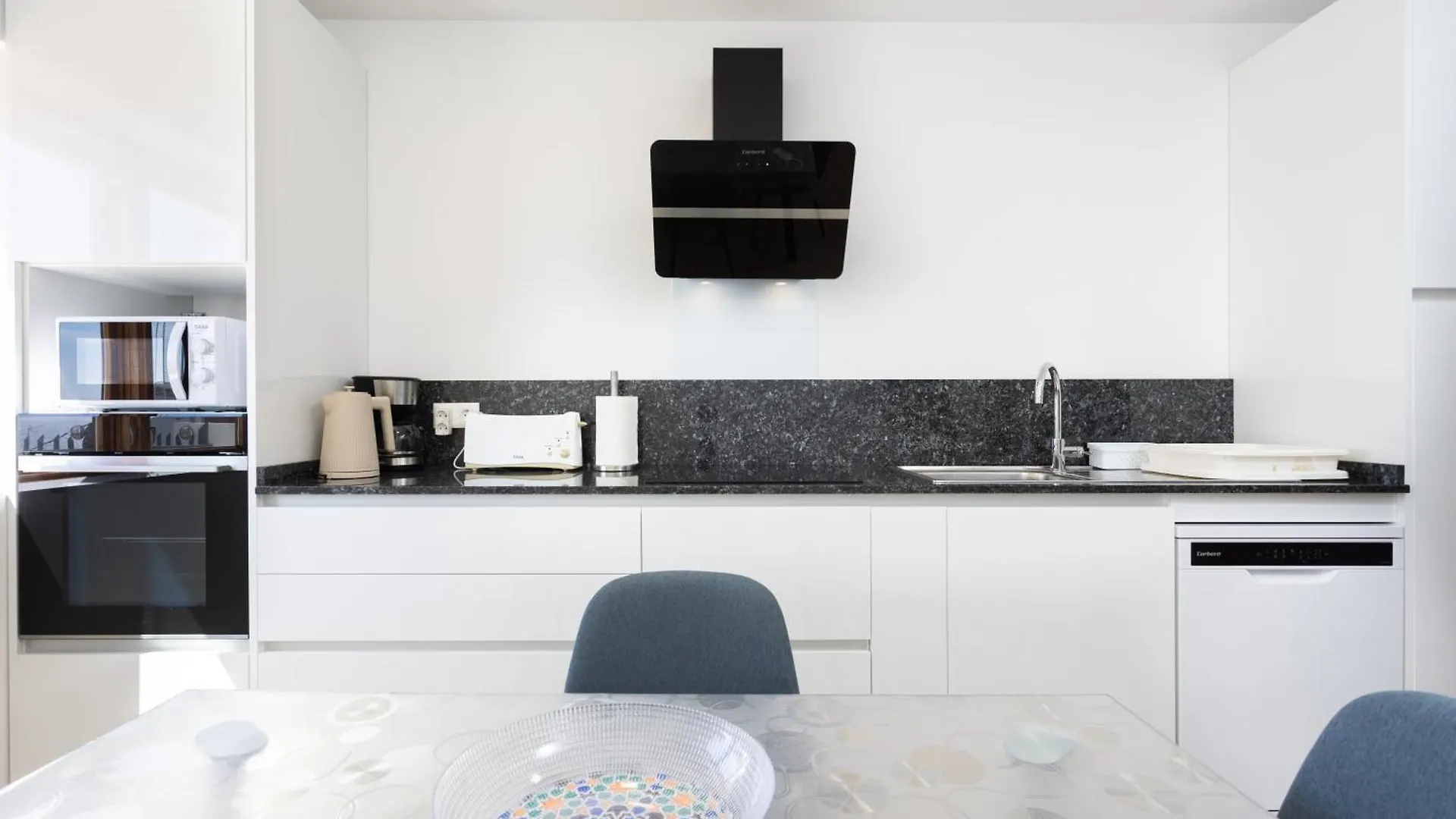 بيت للعطل فيلا Casa Malo Garden And Sea View Townhouse La Jaca